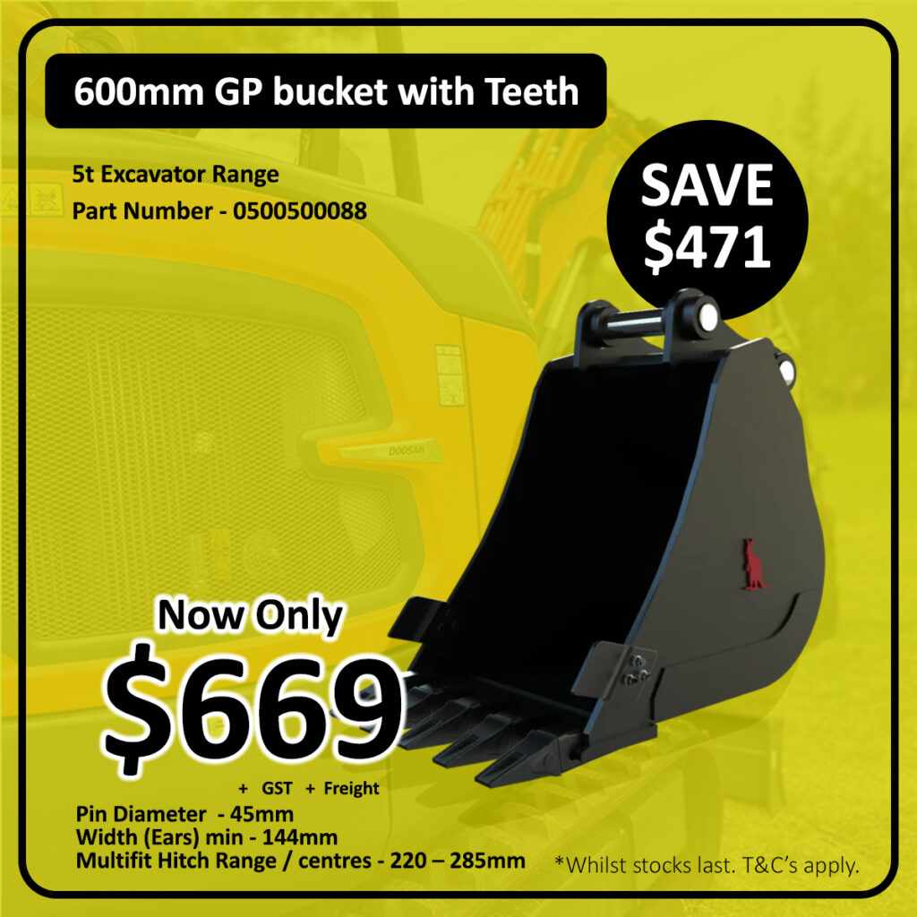 A 600mm GP bucket with teeth for a 5-ton excavator is displayed in front of construction equipment. The price is $669, showing a savings of $471. Key specifications and terms are listed in the lower section.